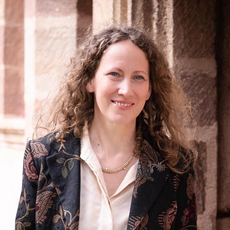 eleonore-carros-portrait-site_2026